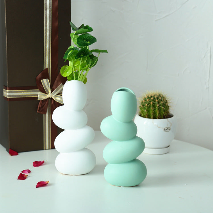 Simple Ceramic Vase Abstract Decoration