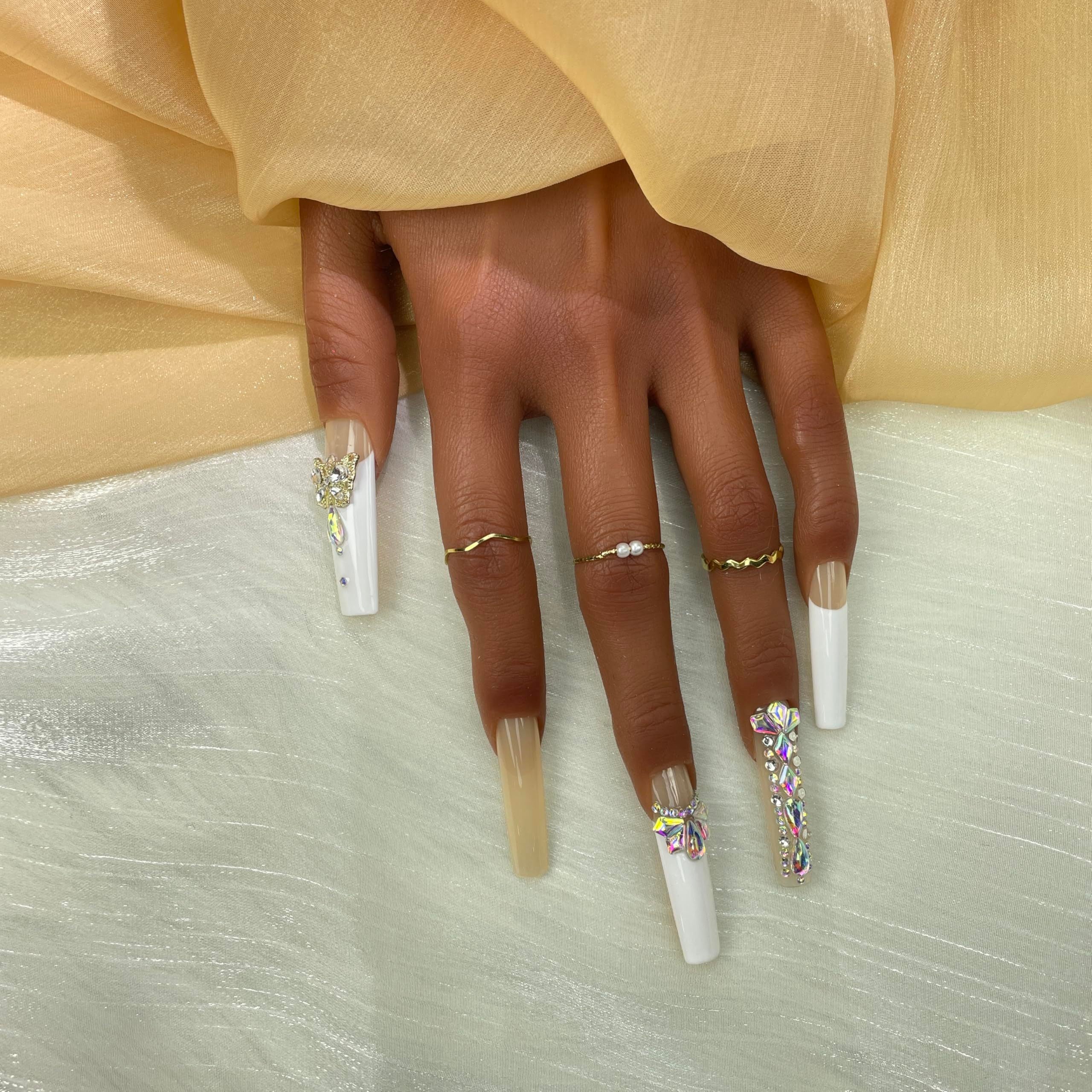 "Girls Night" Nails  With 3D Flower  Press Ons French Tip,Handmade Acrylic Artificial Nails Summer Natural Stick OnNails For WomenOpal Whisper
